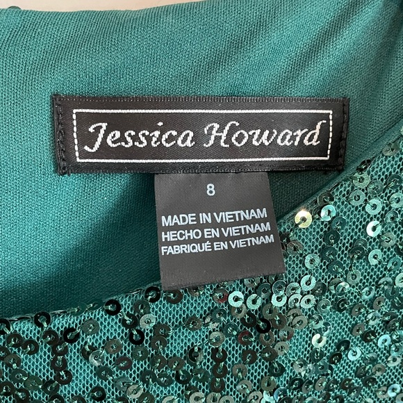 Gorgeous vivid forest green sequin and taffeta ball gown by Jessica Howard! - Picture 3 of 5